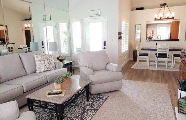 190 Desert Falls Circle