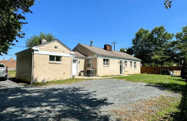 Rambler in the Town of La Plata
