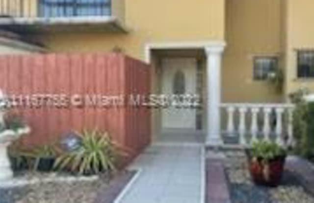 2034 W 53rd Pl - 2034 W 53rd Pl, Hialeah, FL 33016