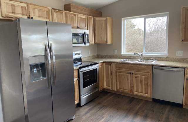 705 12th Court Southwest