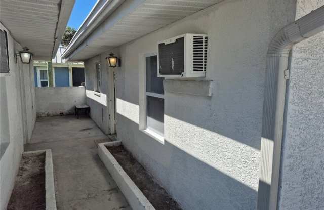 1699 Ixora Drive unit: 3