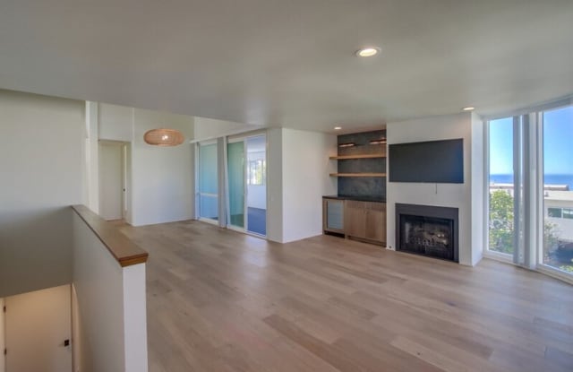 220 4th Street - 220 4th Street, Del Mar, CA 92014