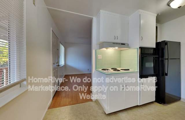 Photo of 2957 Howe Ave