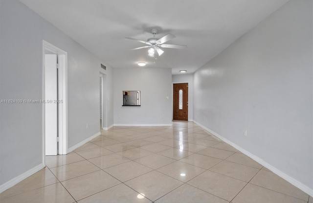 1671 NE Miami Gardens Dr