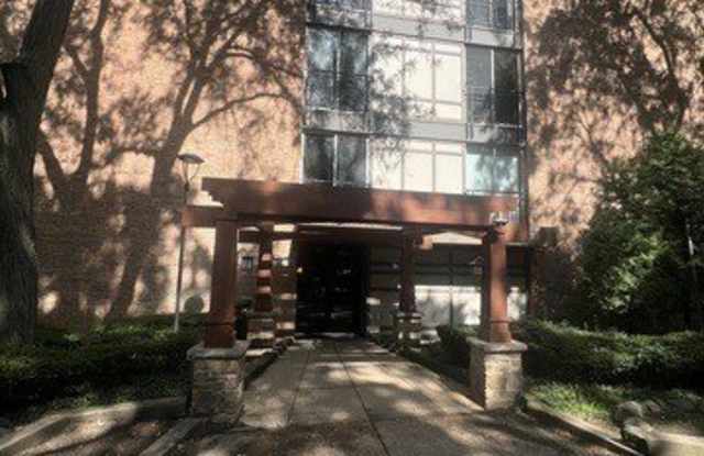 5800 Oakwood Drive unit: 5G