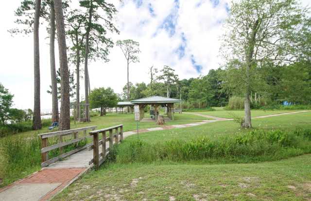 223 S Bayshore Drive