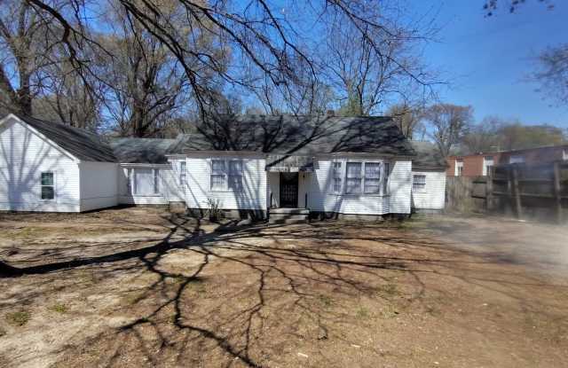 1058 Chambliss Rd - 1058 Chambliss Road, Memphis, TN 38116