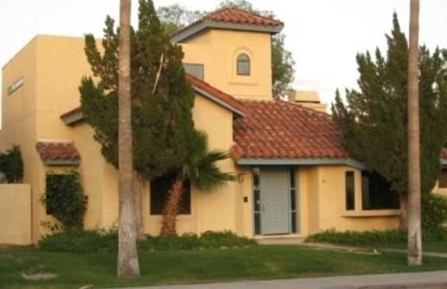Beautifully Remodeled Home close to UA
