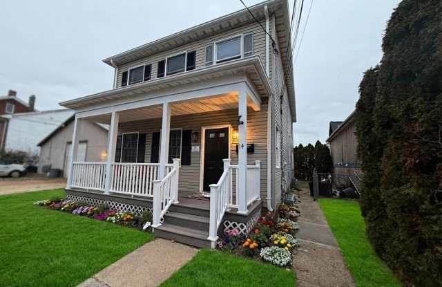 Photo of 14 W 3rd Street