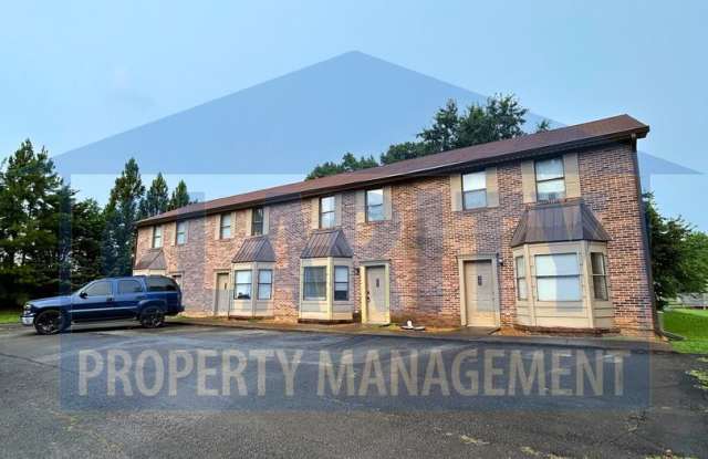 Excellent CLEVELAND NW location!