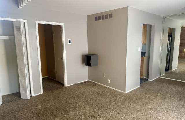 5065 N Crooks Road unit: 52