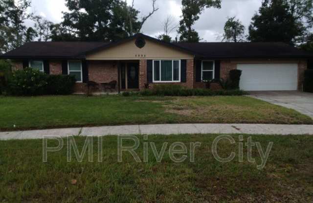 Photo of 5998 Greenwillow Lane South