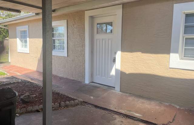 Photo of 3 Bedroom home with water included