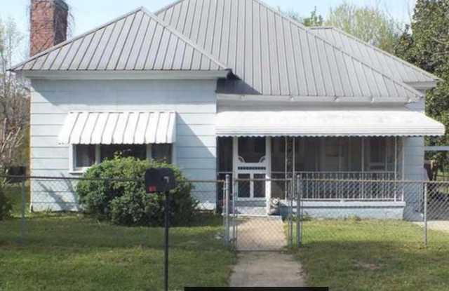 Photo of 12 A Street