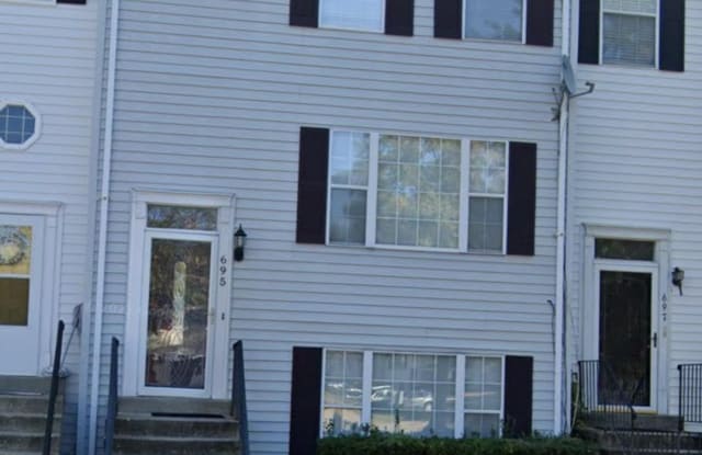 695 MOUNT LUBENTIA COURT W - 695 Mount Lubentia West, Largo, MD 20774