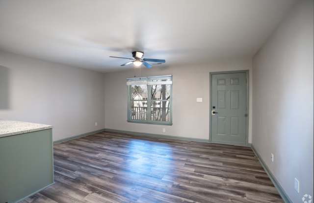 Camden Pointe Apartments
