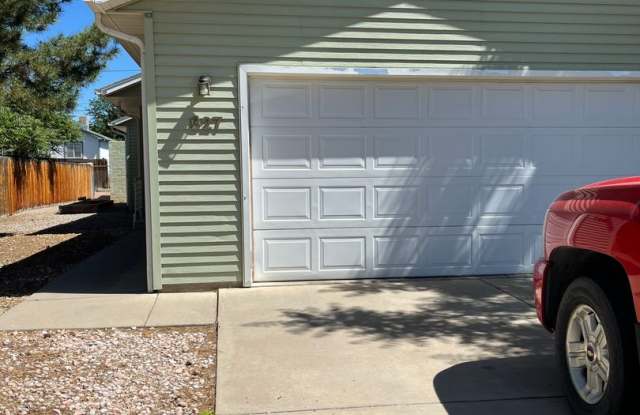 3 Bedroom Home with Shop
