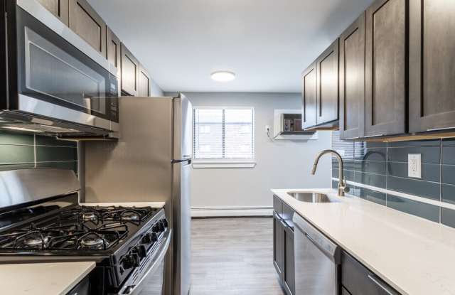 St Laurent Apartments