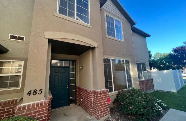485 N KENT DR