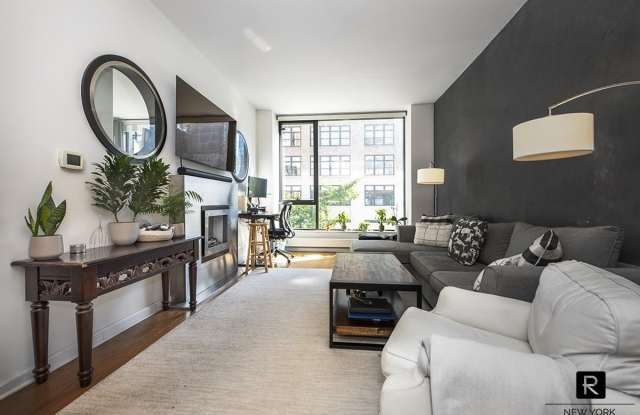 Photo of 255 Hudson Street unit: 3-F