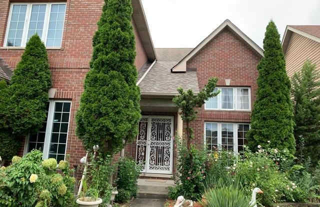 110 Hidden View Drive