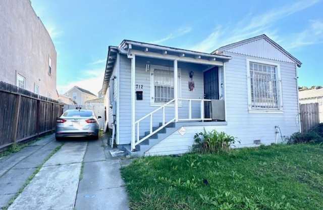 2712 Cutting Blvd.