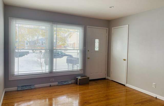 Gorgeous 3 Bedroom Single Family Home!