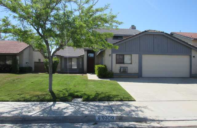 West Lancaster Home