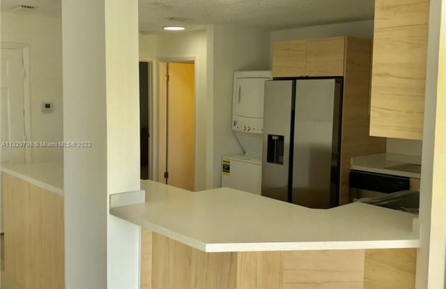 3449 NW 44th St