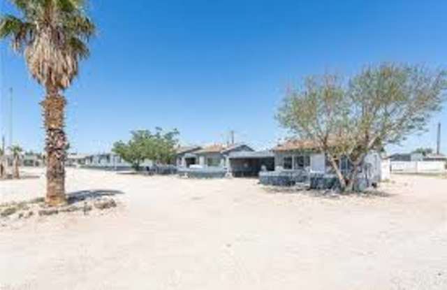 6415 Mariposa Avenue