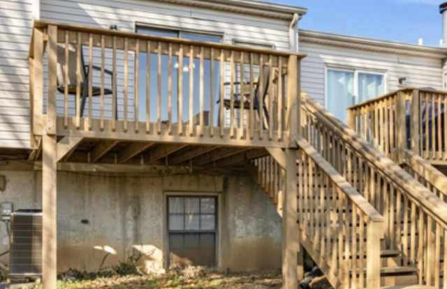 3685 Squires Woods Way