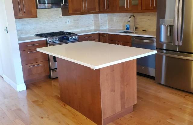 205-30 Brian Crescent