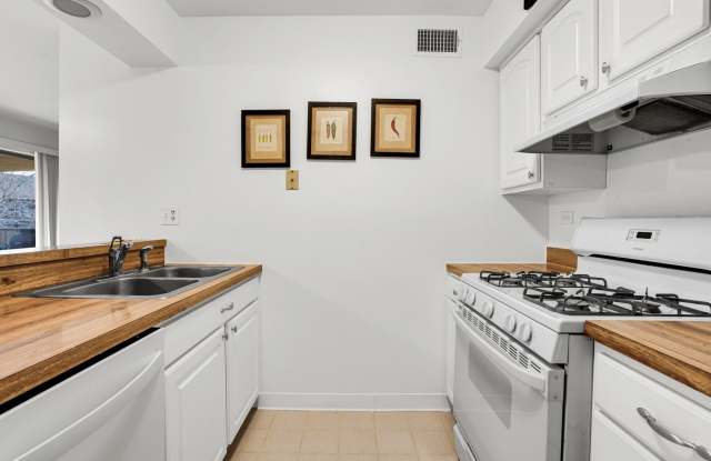 150 E Fountainview Lane