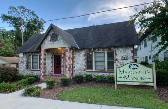 Margaret's Manor 919