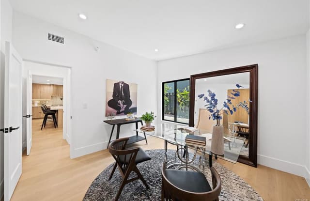 18839 La Amistad Place