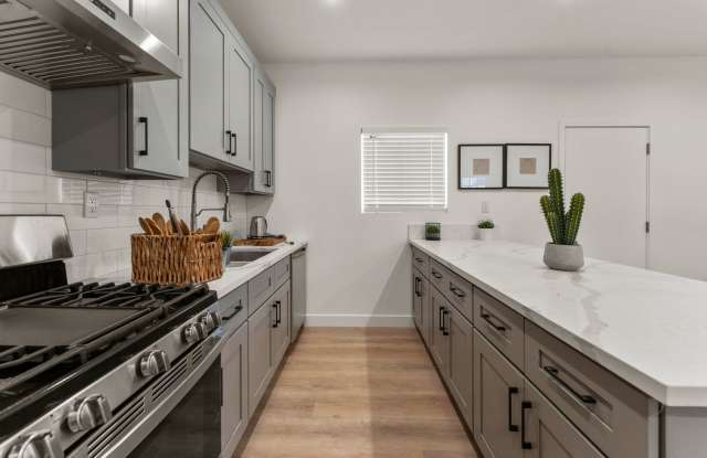 Showing Times: Every Tuesdays  Thursdays 5:00PM - 6:00PM  Every Saturdays 12:00PM - 1:00PM