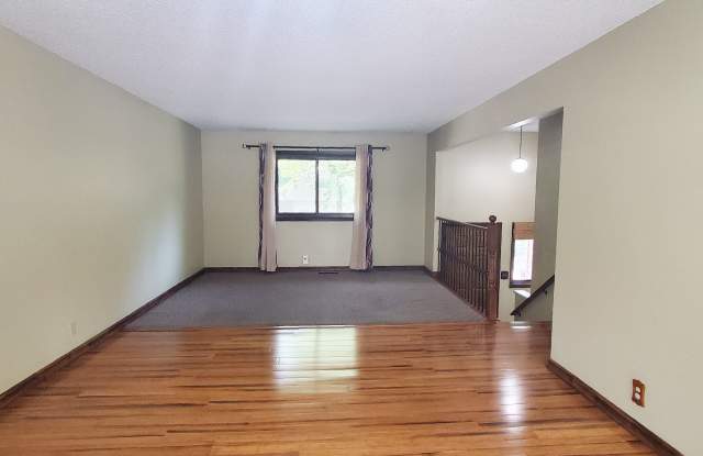 820 Indian Hills Drive