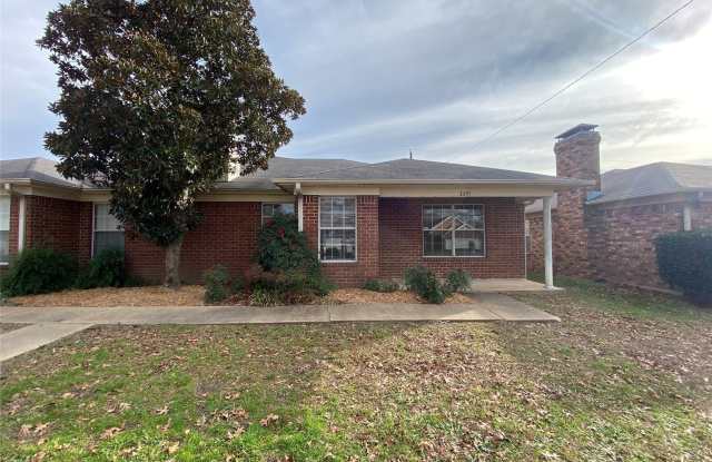 3241 Lexington Drive