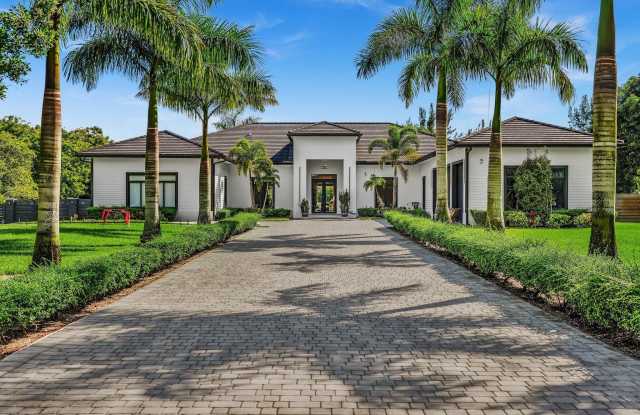 6122 Southwest 173rd Way