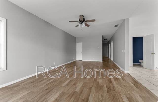 246 North Belleview Place