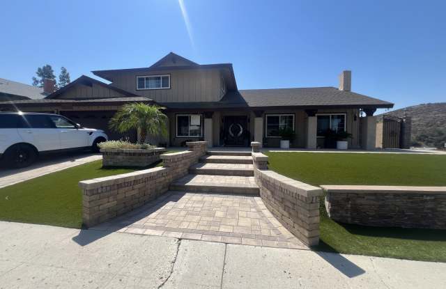 Photo of 334 W Avenida De Las Flores