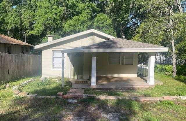 247 N LEMON AVENUE - 247 North Lemon Avenue, Brooksville, FL 34601