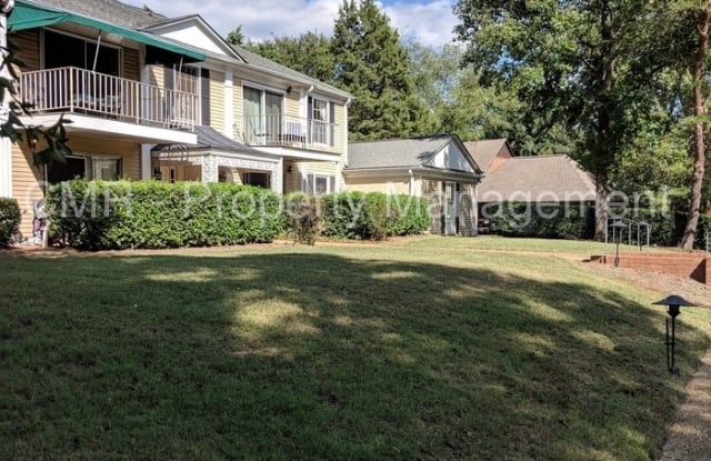 7026 Quail Hill Road Charlotte, NC apartments for rent
