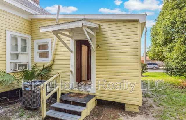 1508 W Main St