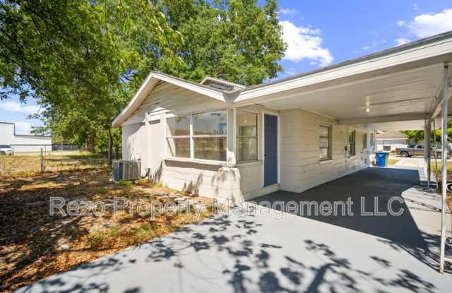 1721 Broxey Court Northeast