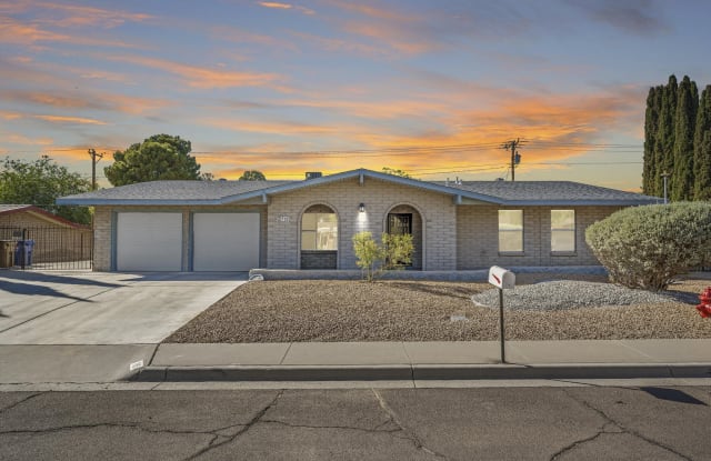 715 Hansen Ave - 715 Hansen Avenue, Las Cruces, NM 88005