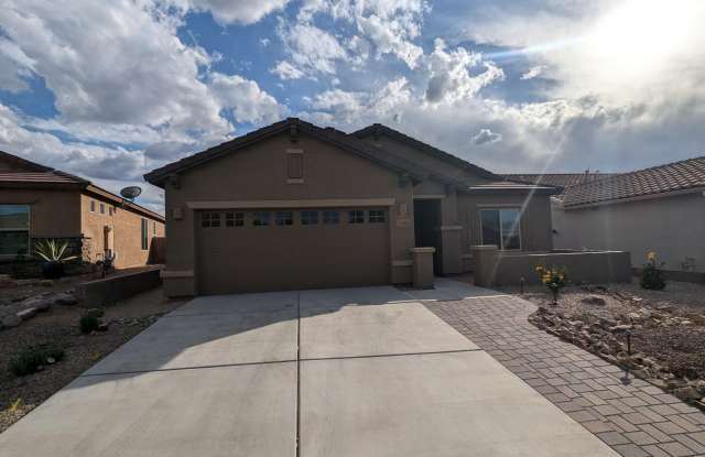 13962 E Huppenthal Boulevard