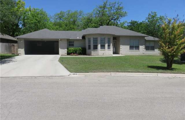 202 Parkridge Circle