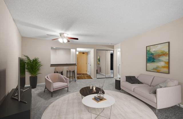 Photo of Stonehill Apartments