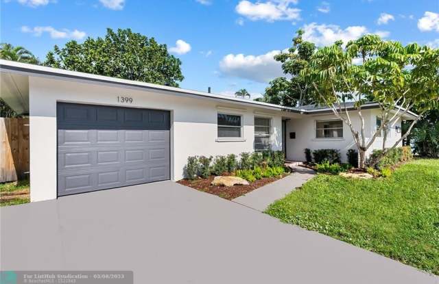 1399 W Camino Real